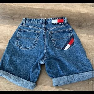 VINTAGE Tommy Hilfiger Shorts